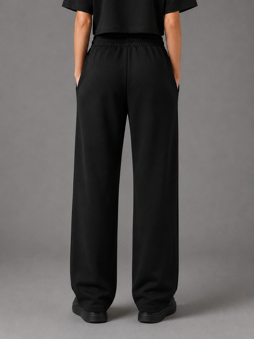 Essential Straight-Leg Sweatpants - Women's
